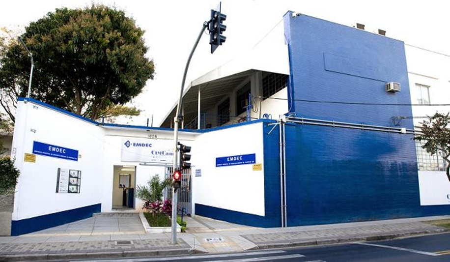 EMDEC abre processo seletivo para Médico do Trabalho Jr. com remuneração de R$ 7.940,59