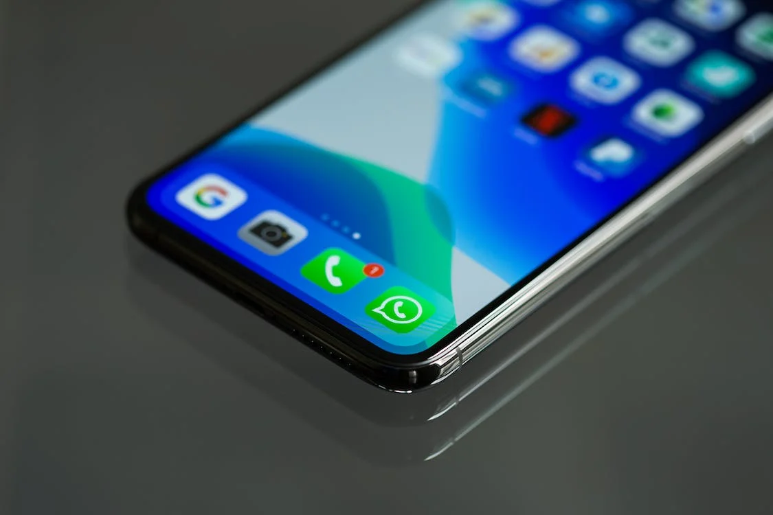 WhatsApp libera o envio de mensagens para contatos não salvos na agenda; saiba como fazer