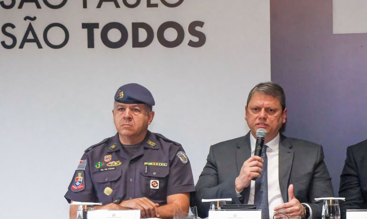 Operação na região da Cracolândia em São Paulo resulta em 15 prisões