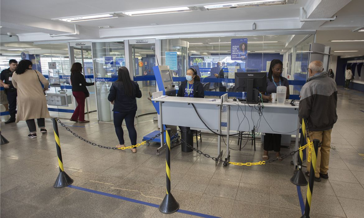 Programa Desenrola renegocia R$ 2,5 bilhões em dívidas de pessoas físicas inadimplentes