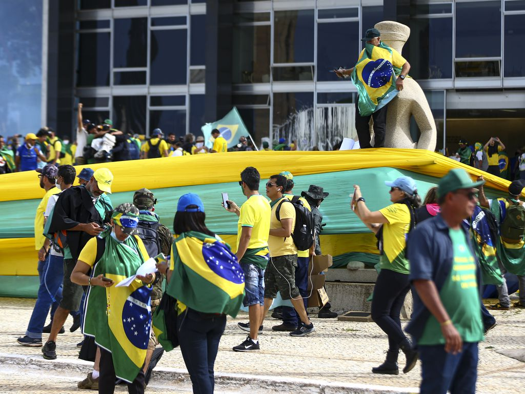 Polícia Federal prende homem em Campos dos Goytacazes suspeito de envolvimento nos atos golpistas de 8 de janeiro em Brasília