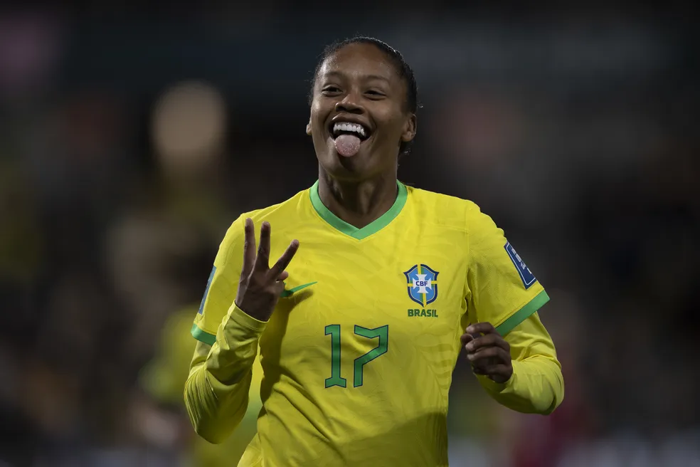 Seleção Brasileira Feminina estreia com goleada na Copa do Mundo: Ary Borges se destaca