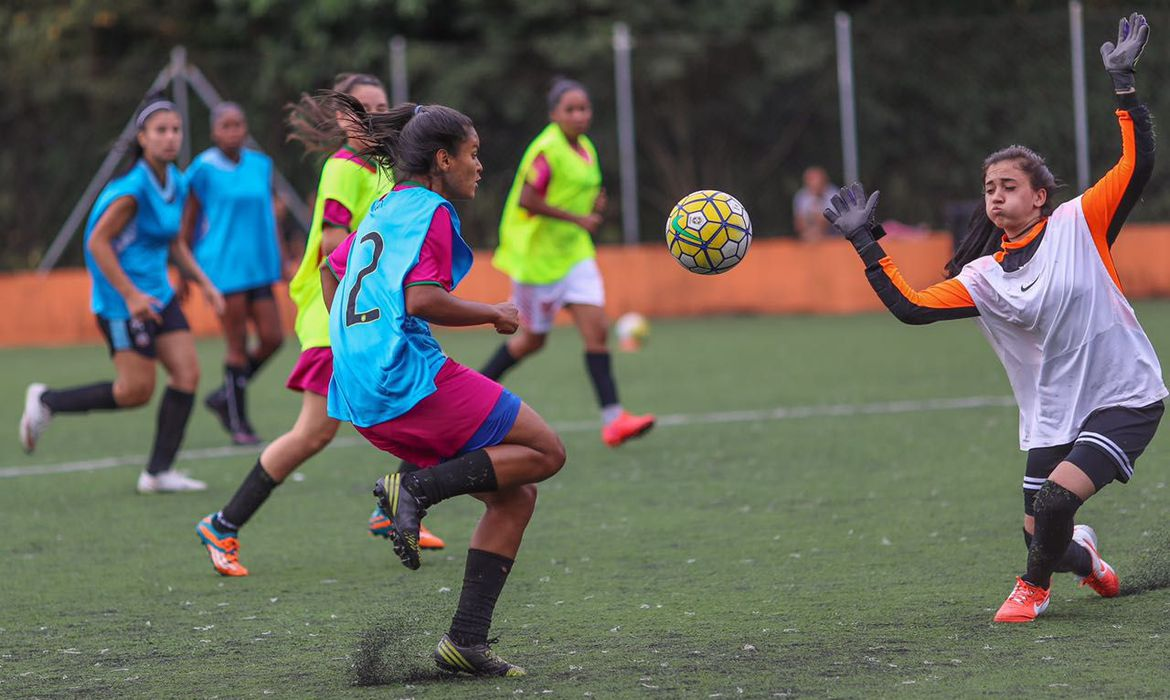 Futebol Feminino no Brasil ainda predominantemente Amador