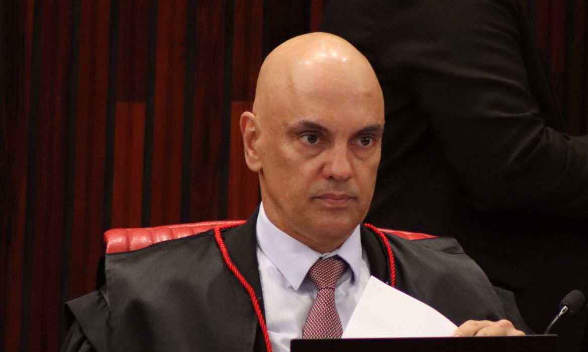 Moraes vota a favor da descriminalização do porte de maconha para consumo pessoal