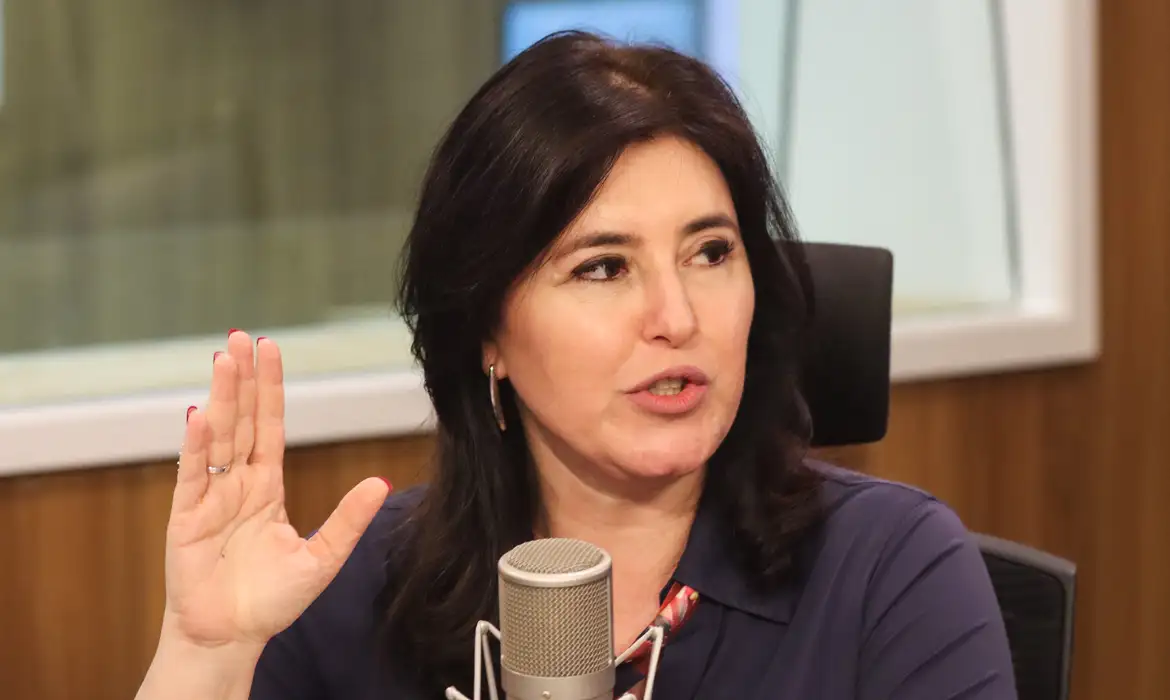 Simone Tebet Garante Recursos para Pisos Salariais da Saúde e Educação