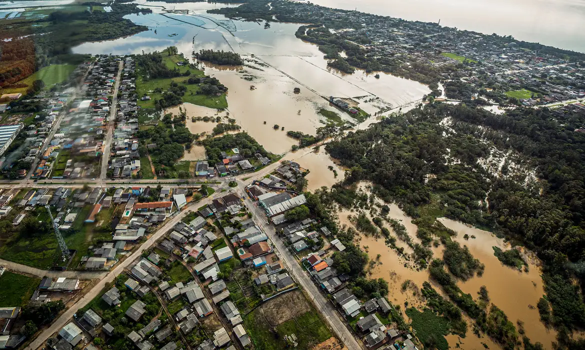 Nível do Guaíba Chega a 3,77 Metros em Porto Alegre
