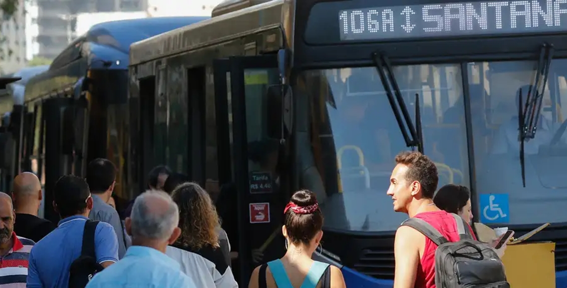 Setor de Serviços Cresce 0,5% de Março para Abril no País, Revela IBGE