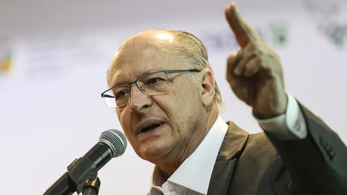 Alckmin fala que Carga tributária não aumentou no governo Lula