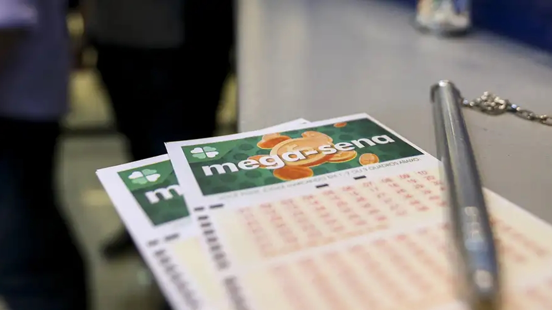 Mega-Sena acumula prêmio de R$ 47 milhões; sorteio será transmitido ao vivo