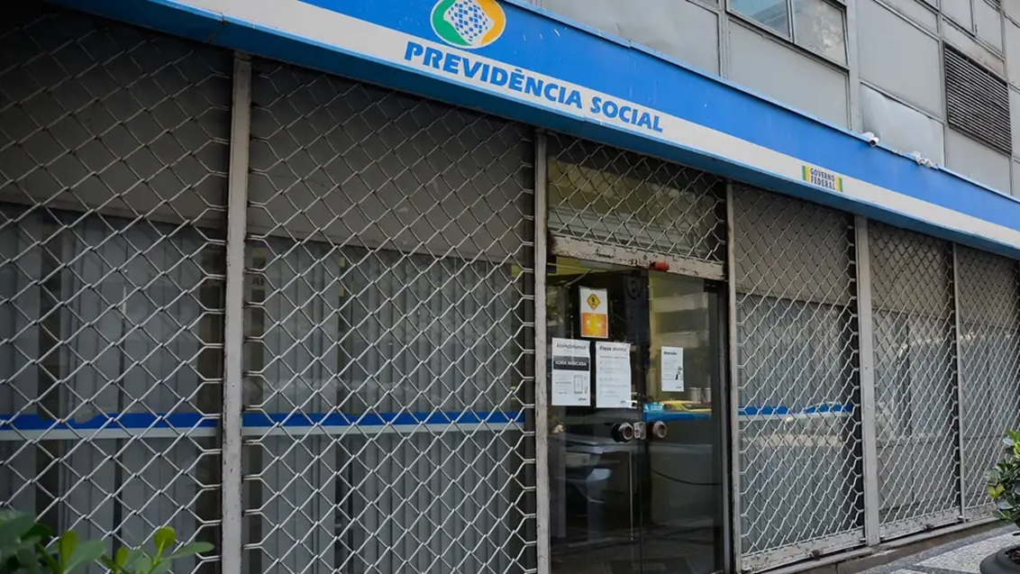 Estagiário do INSS é preso por fraudar crédito consignado em Salvador