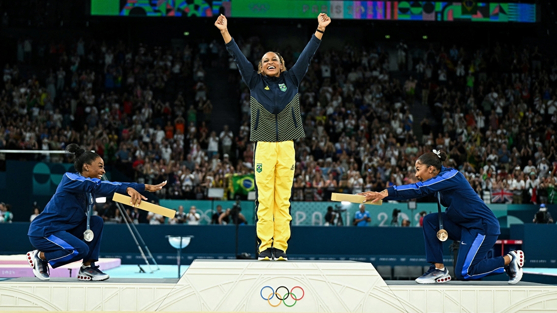 Rebeca Andrade faz História: Ouro no Solo e Maior Medalhista Olímpica do Brasil