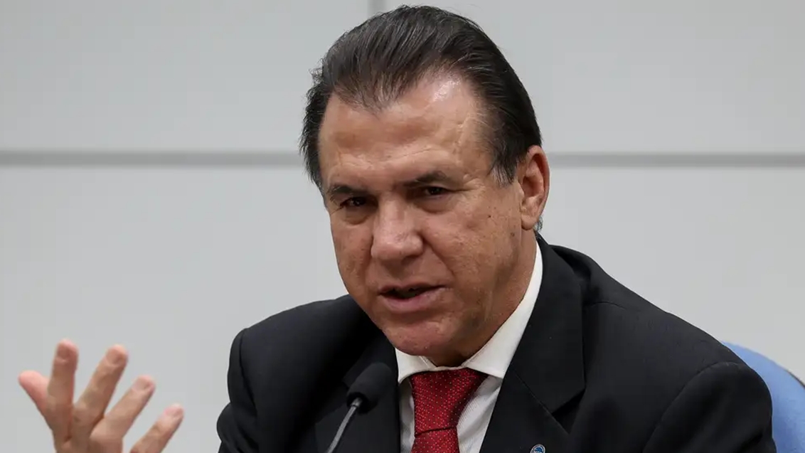 “Inflação não se controla apenas com alta de juros”, afirma ministro Luiz Marinho